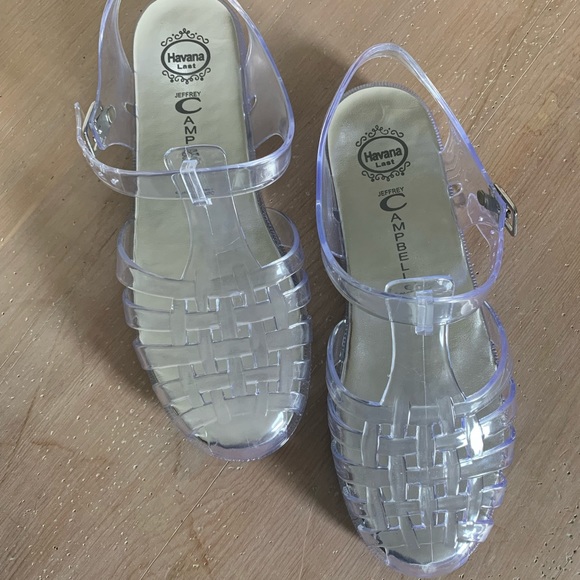 jeffrey campbell gelly